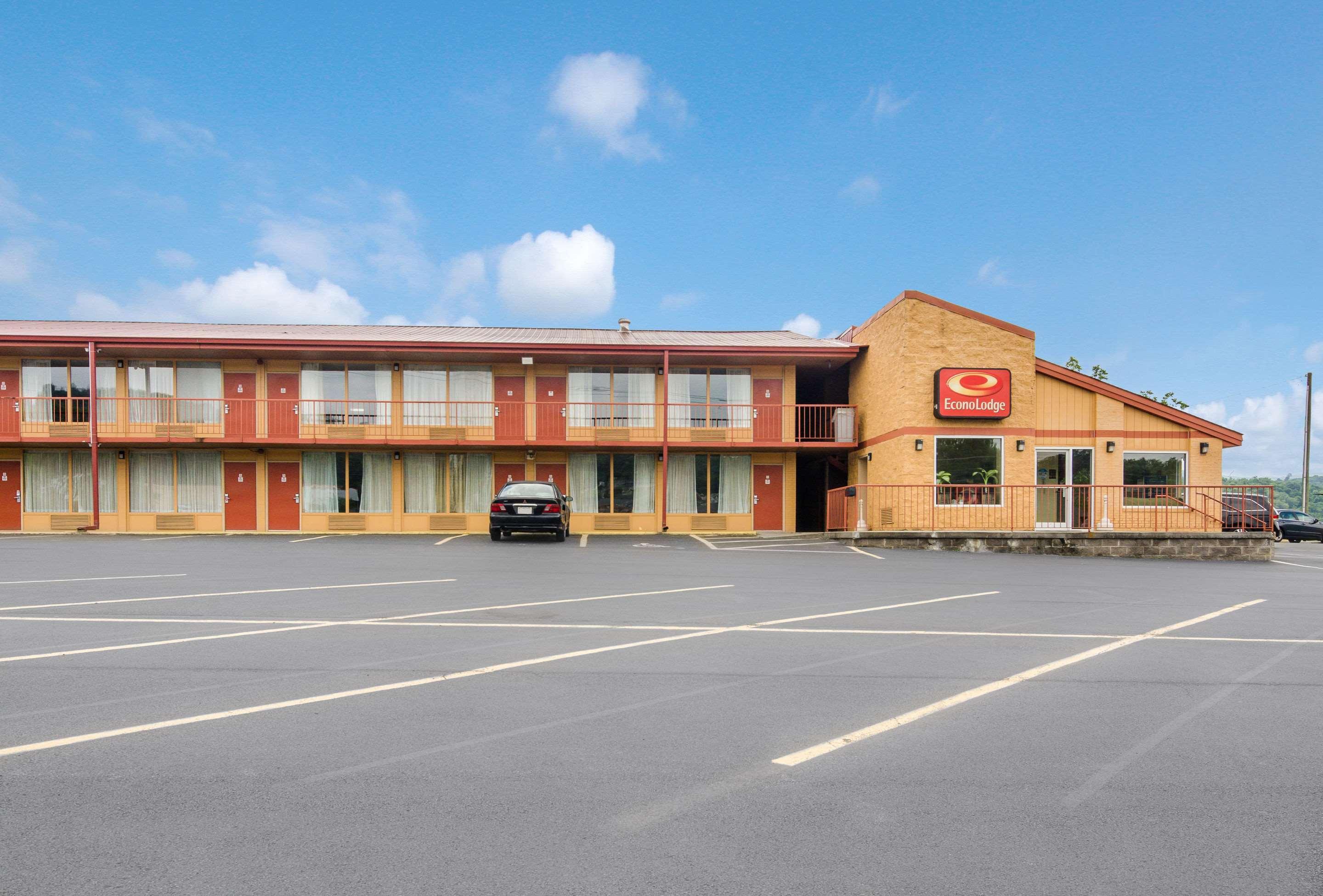 Econo Lodge Marion I-81 Exteriör bild
