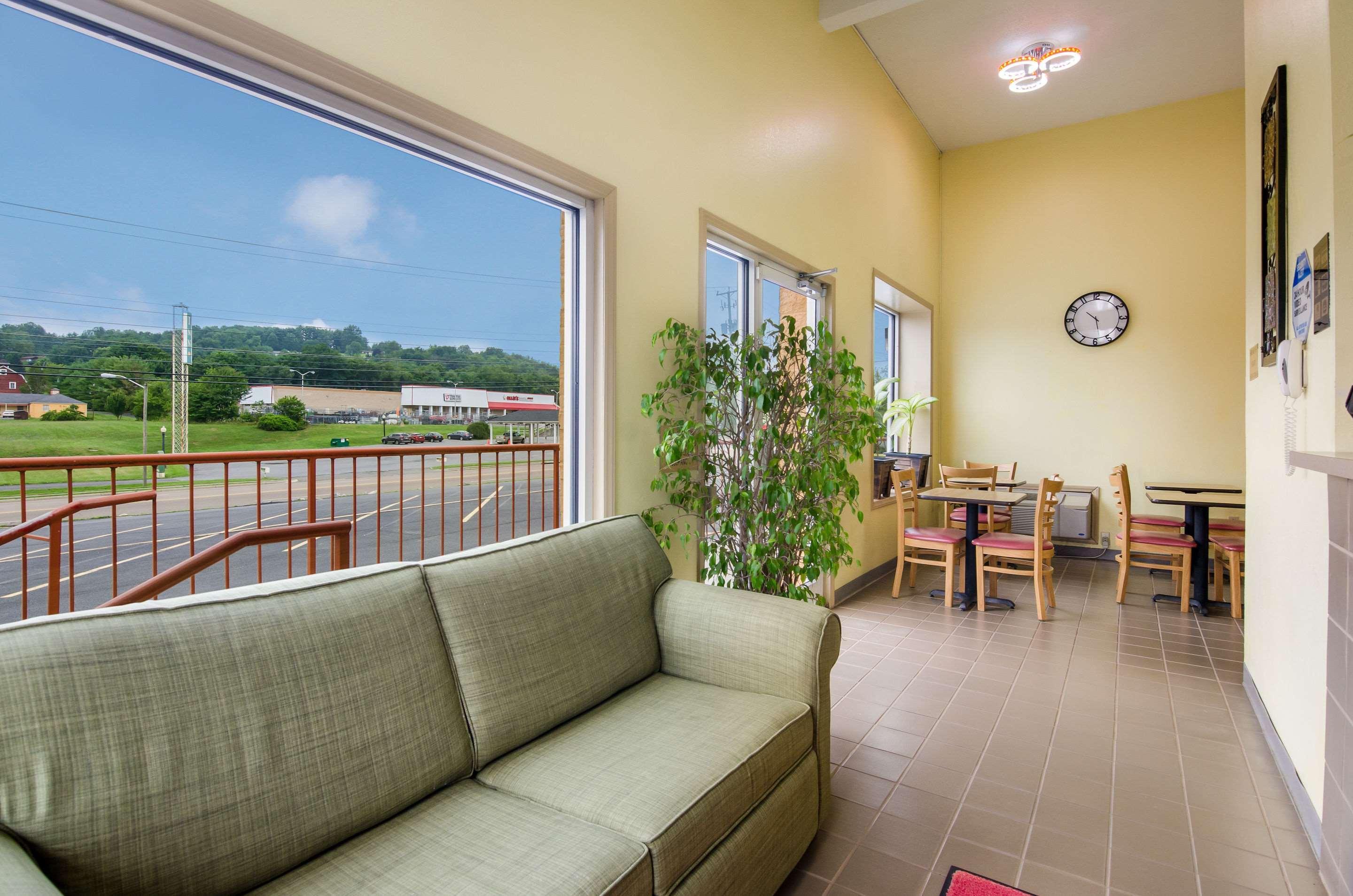Econo Lodge Marion I-81 Exteriör bild