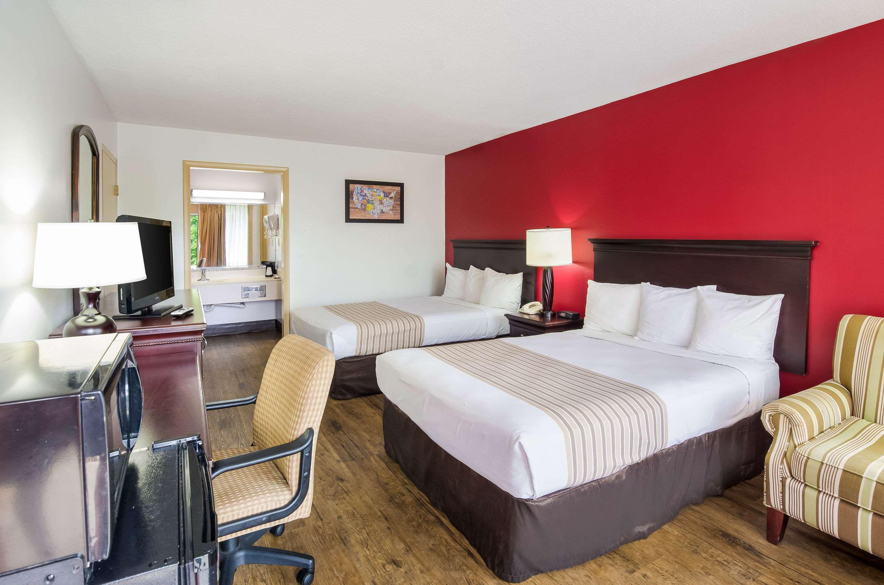 Econo Lodge Marion I-81 Exteriör bild