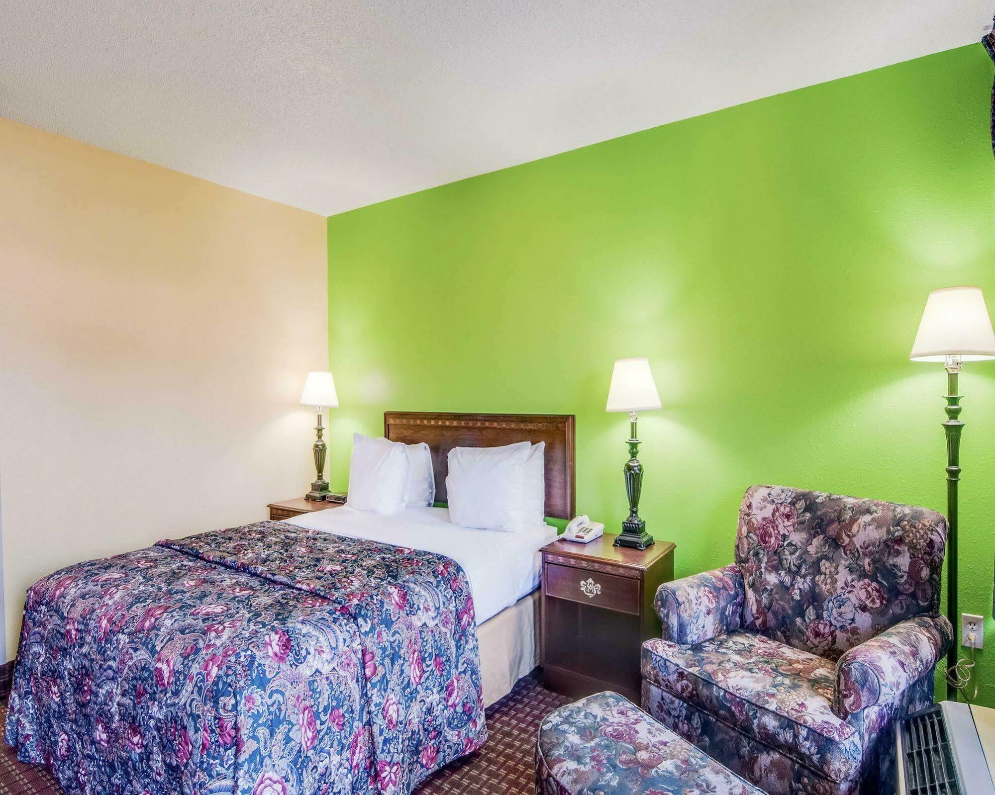 Econo Lodge Marion I-81 Exteriör bild